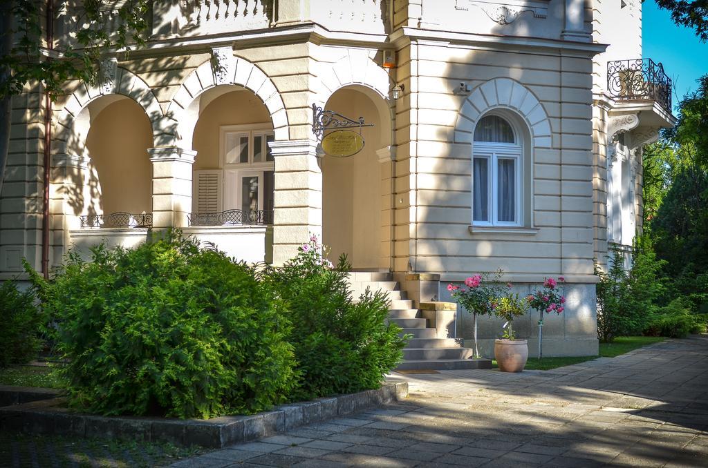 شيوفوك Jokai Villa المظهر الخارجي الصورة