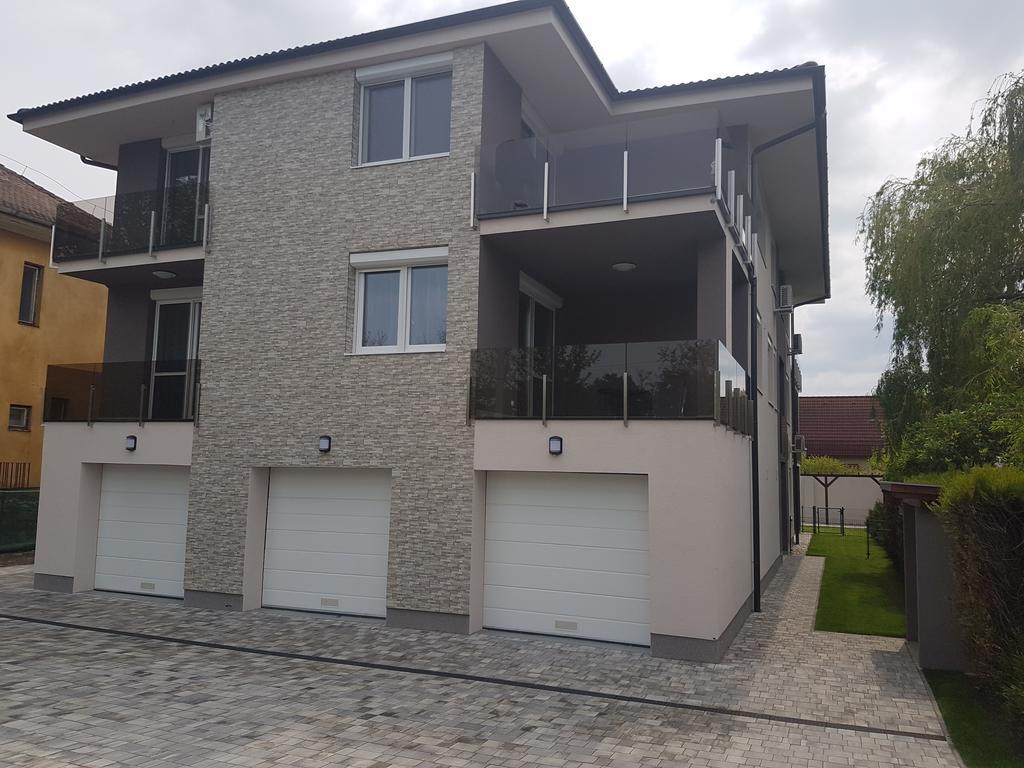 شيوفوك Jokai Villa المظهر الخارجي الصورة